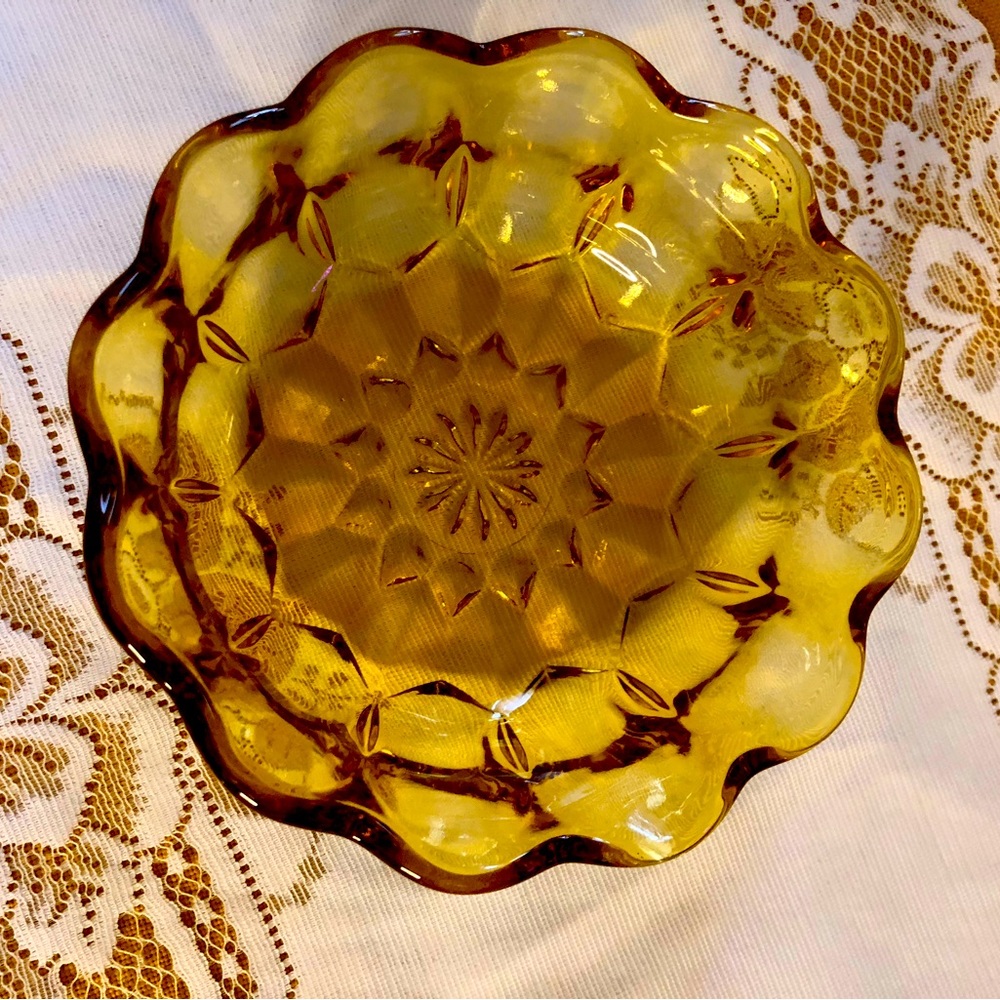 VTG Amber 6” glass nut dish
